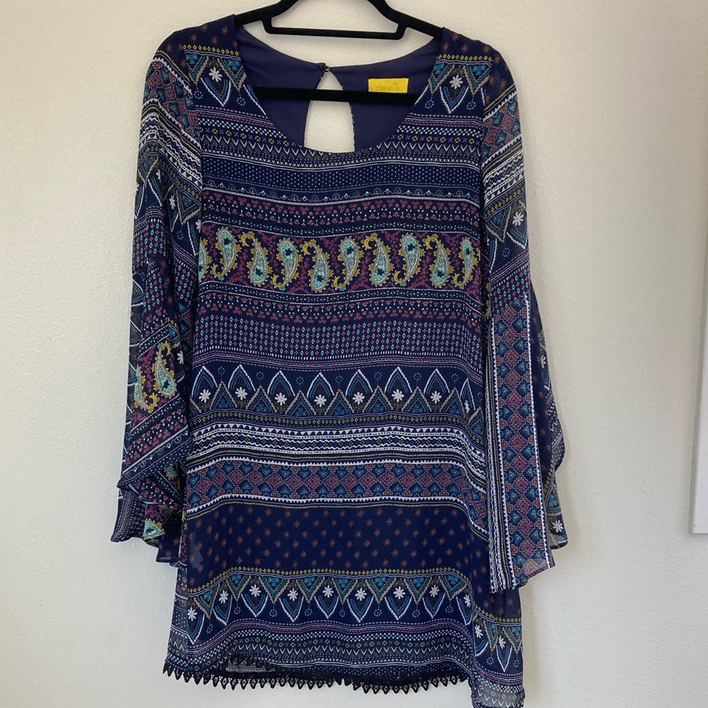 Dee Elle Navy flowy sleeve dress